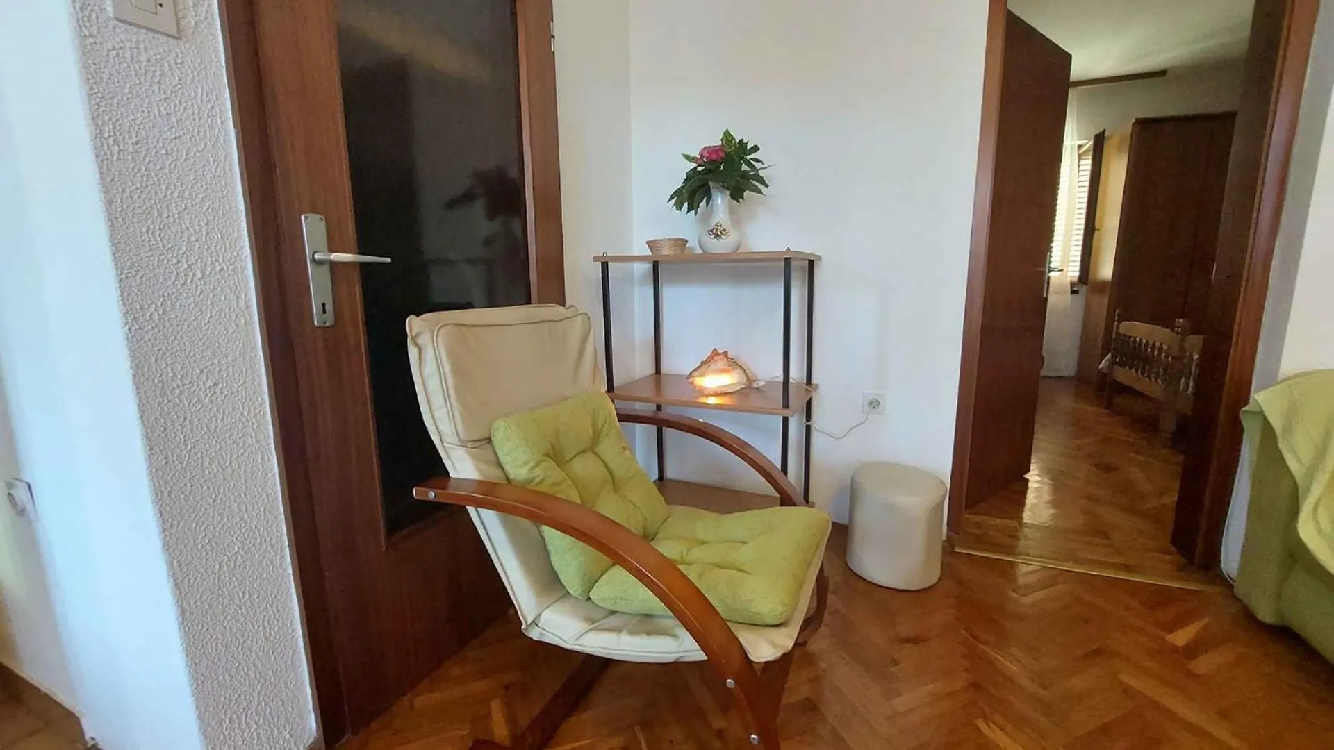 Apartment In Malinska/Insel Krk 14773