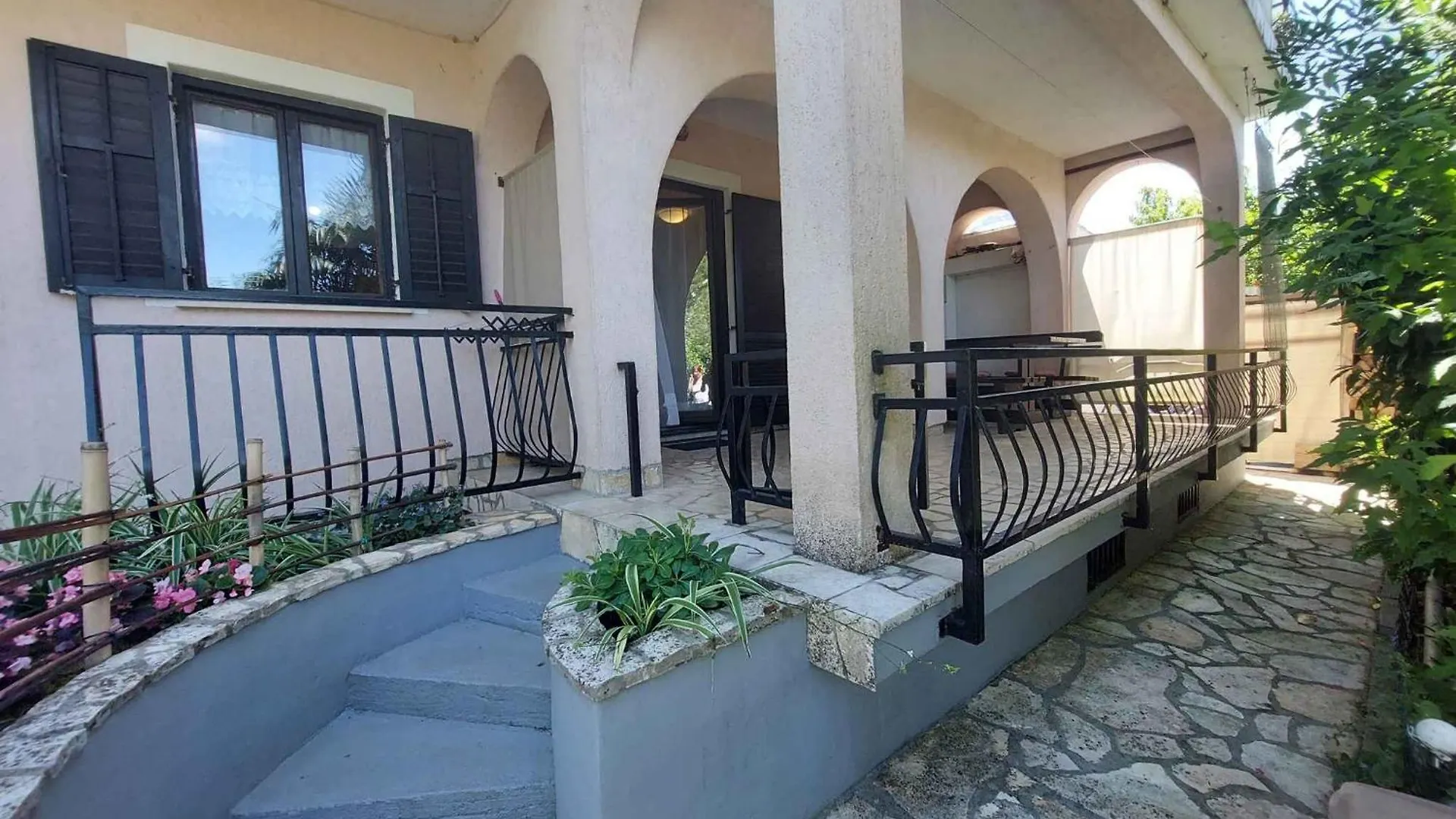 Apartment In Malinska/Insel Krk 14773